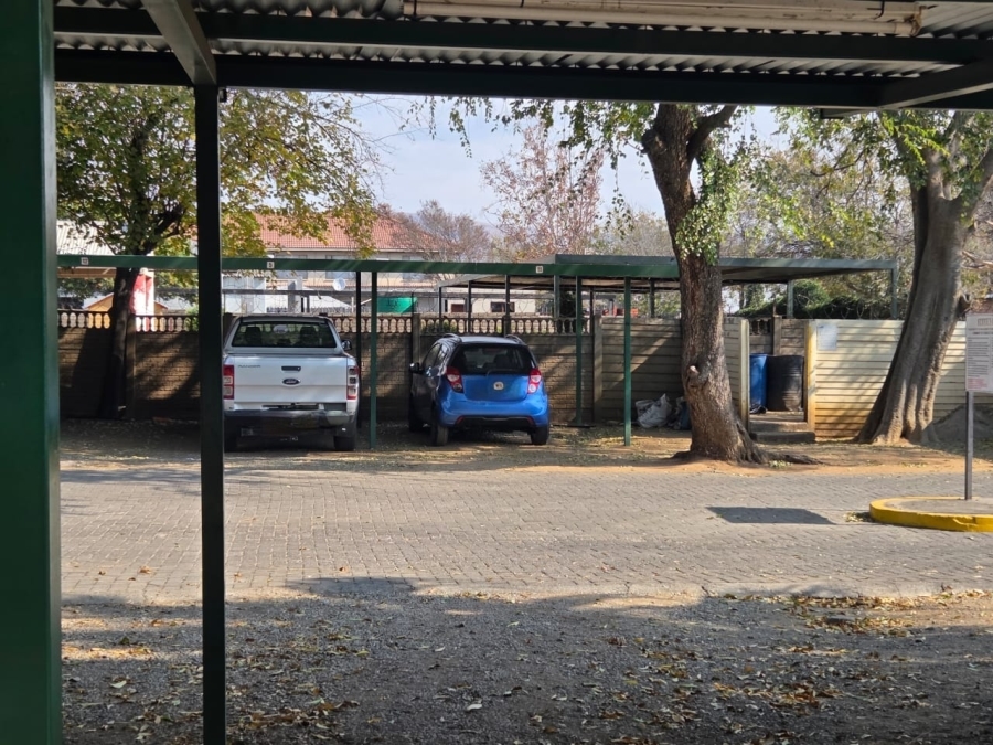 1 Bedroom Property for Sale in Rustenburg Central North West
